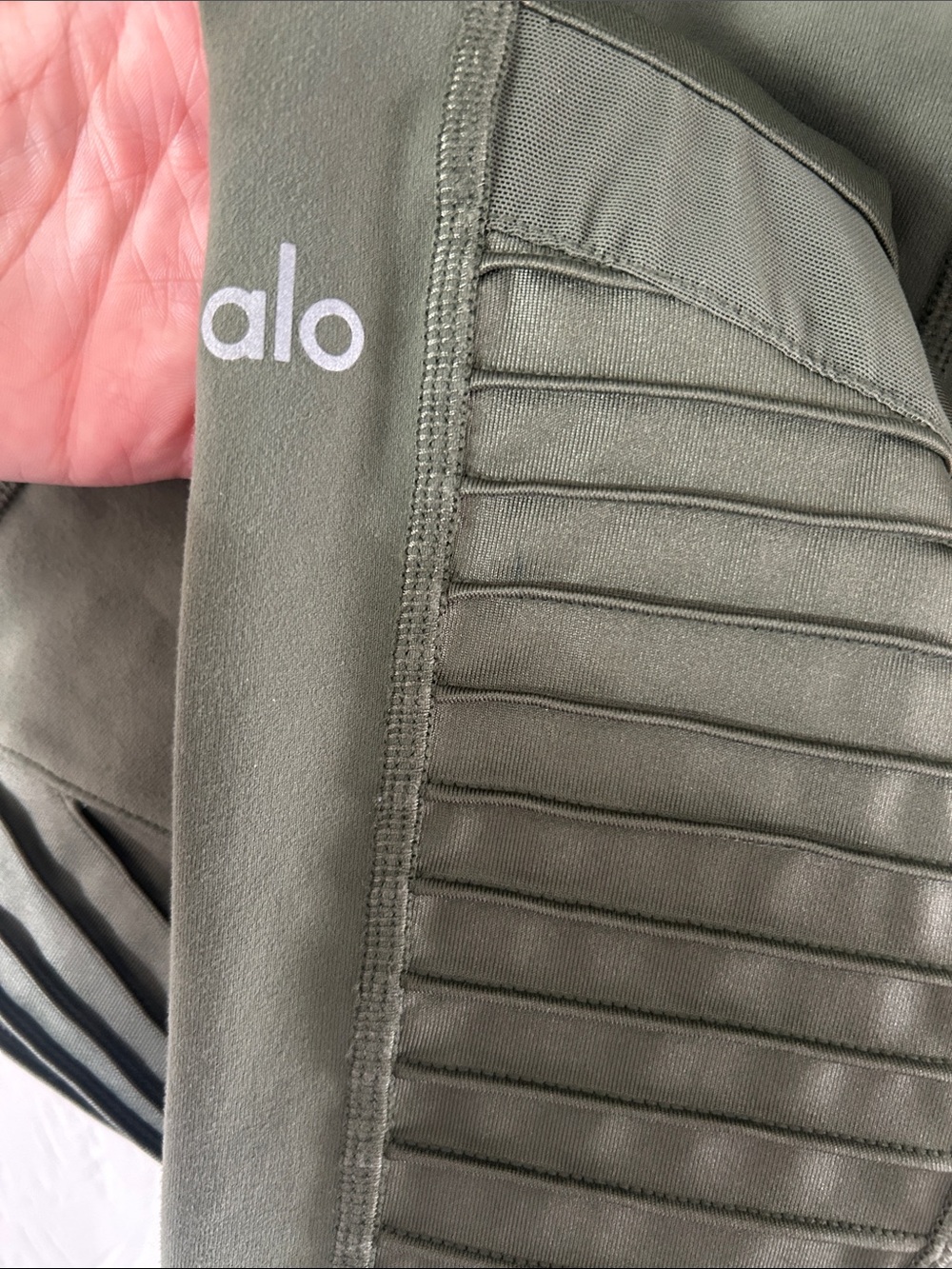 Alo Green Moto style legging high waisted - Picture 4 of 6